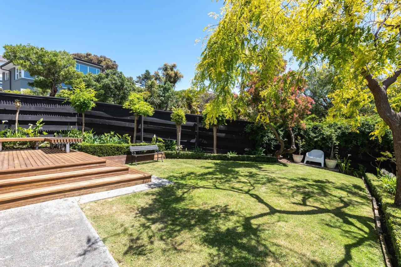 Retro Living - Lush Garden Apartment Christchurch Exterior foto